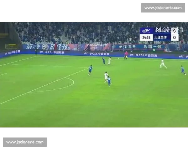 路易斯补时点射绝平！吴曦破门造点 申花 2-2 英博距榜首 2 分